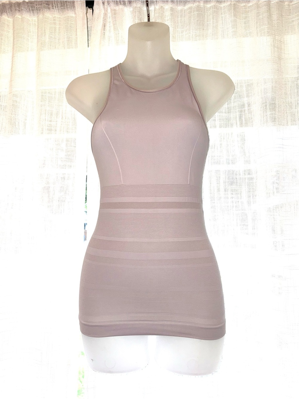 Lululemon Tank Top Womens 4 Gleam and Glow Racerback Fitted Active Sculpting